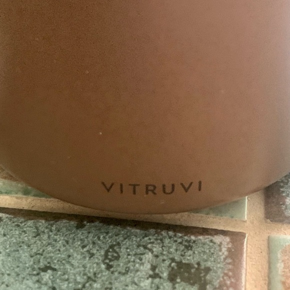 Vitruvi Stay Diffuser for essential oils - Picture 3 of 5
